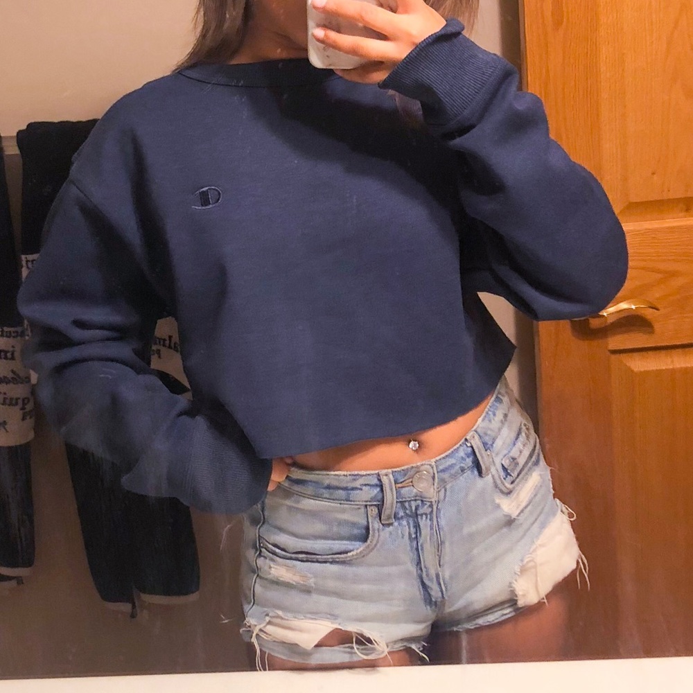 New with tags Navy Champion cropped sweatshirt